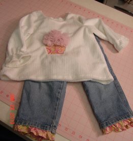 Molli Frey's clothing decorations