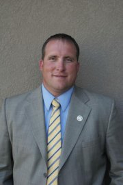 Tom P.