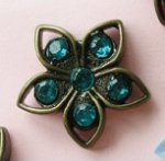 Vintage Flower Buttons - BLUE