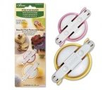  Clover Small Pom Pom Maker 3124 