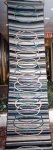 OVERLAPPING OVAL LINES STRIPED GROUND RUNNER