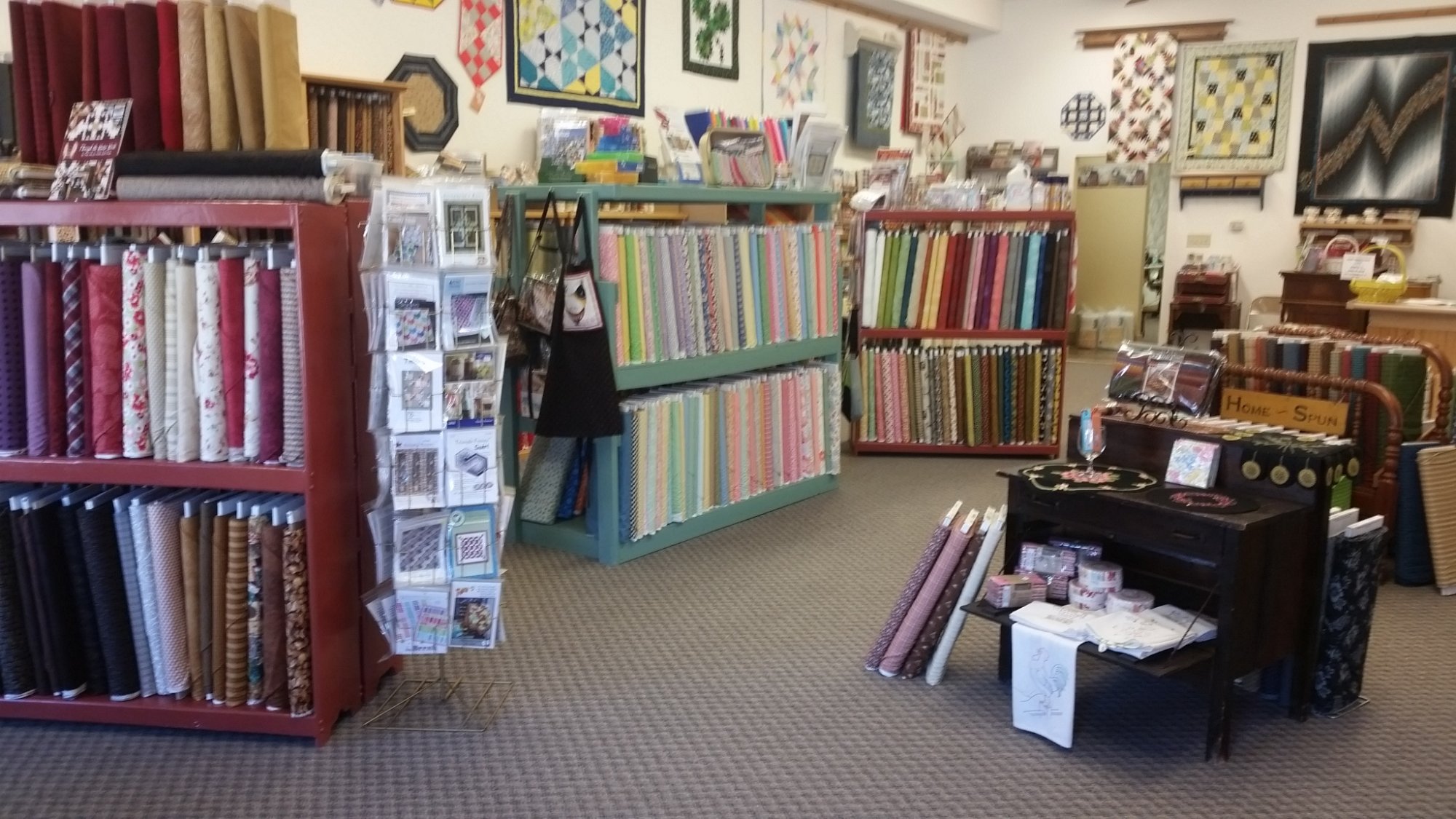 Log Cabin Quilting Home