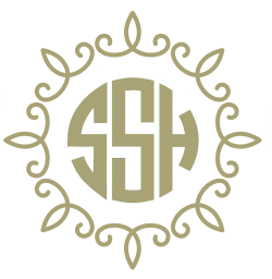 circular monogram with frame