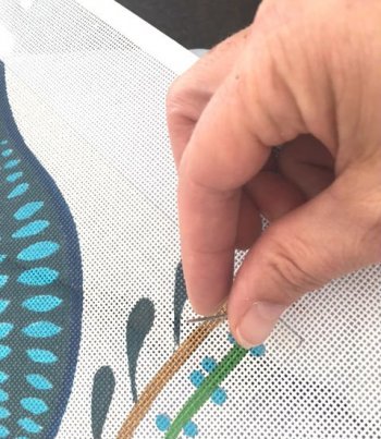 stitching aids for needlepoint-finger-pain