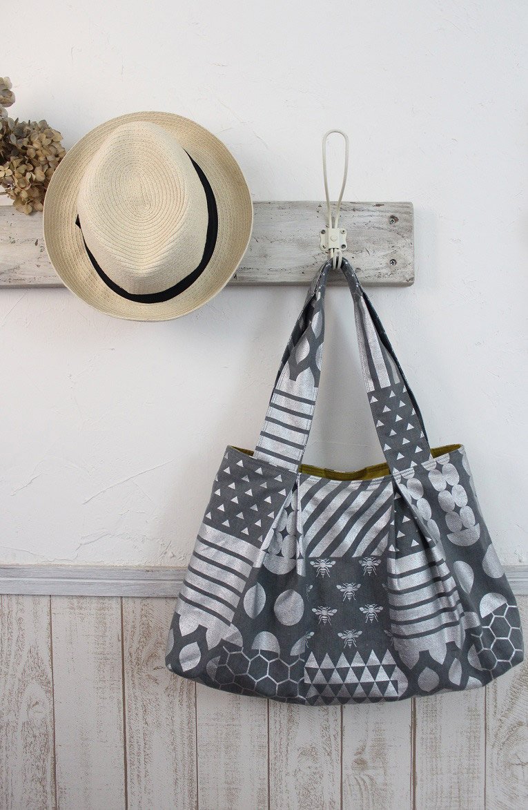 Tuck Tote