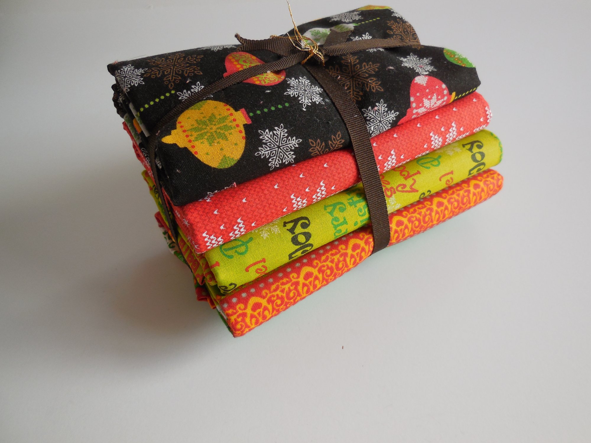 Precut Quilt Fabric and Panels