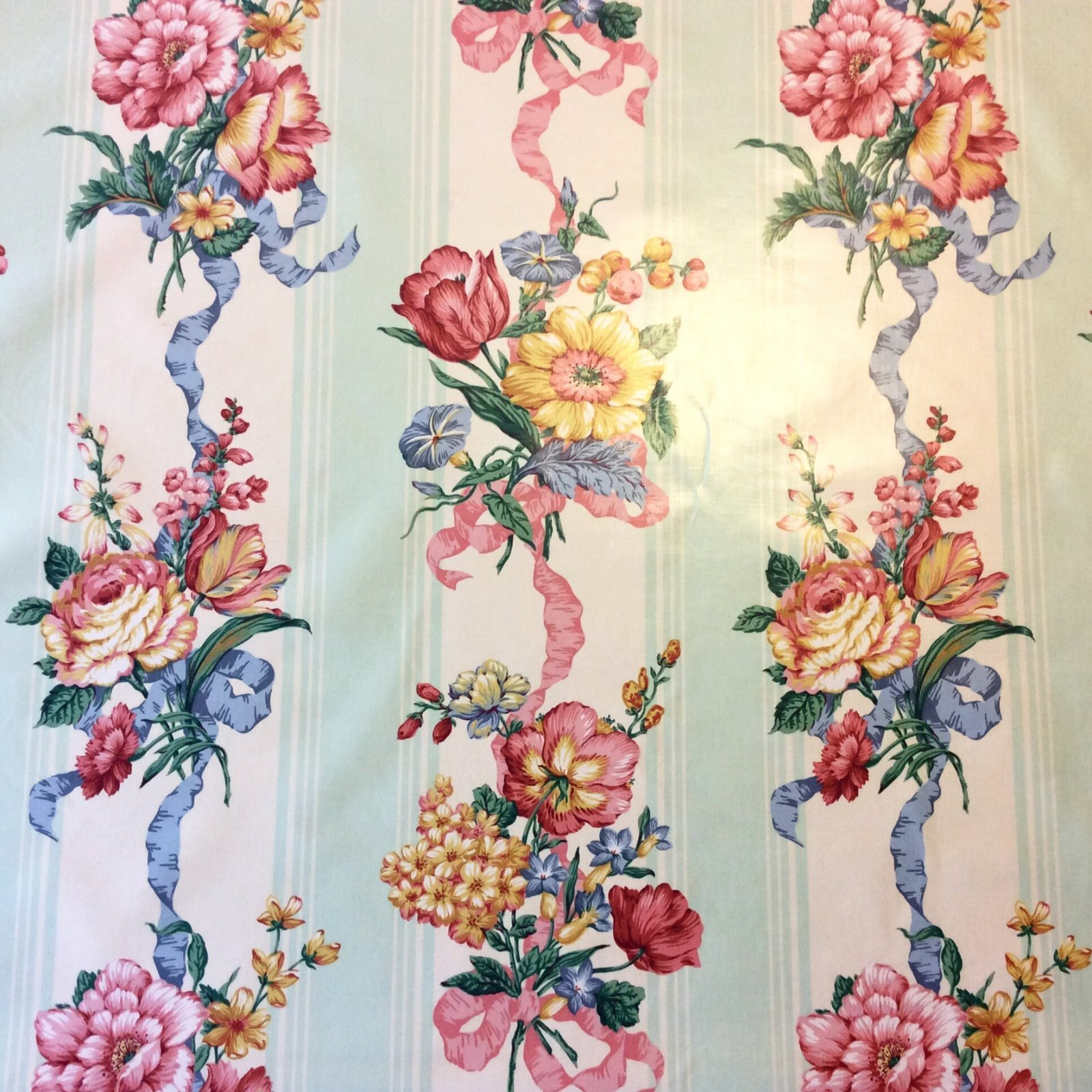 Chintz English Country Garden Floral Tulip Rose Peony Bouquet Polished Shabby Chic Style Vintage